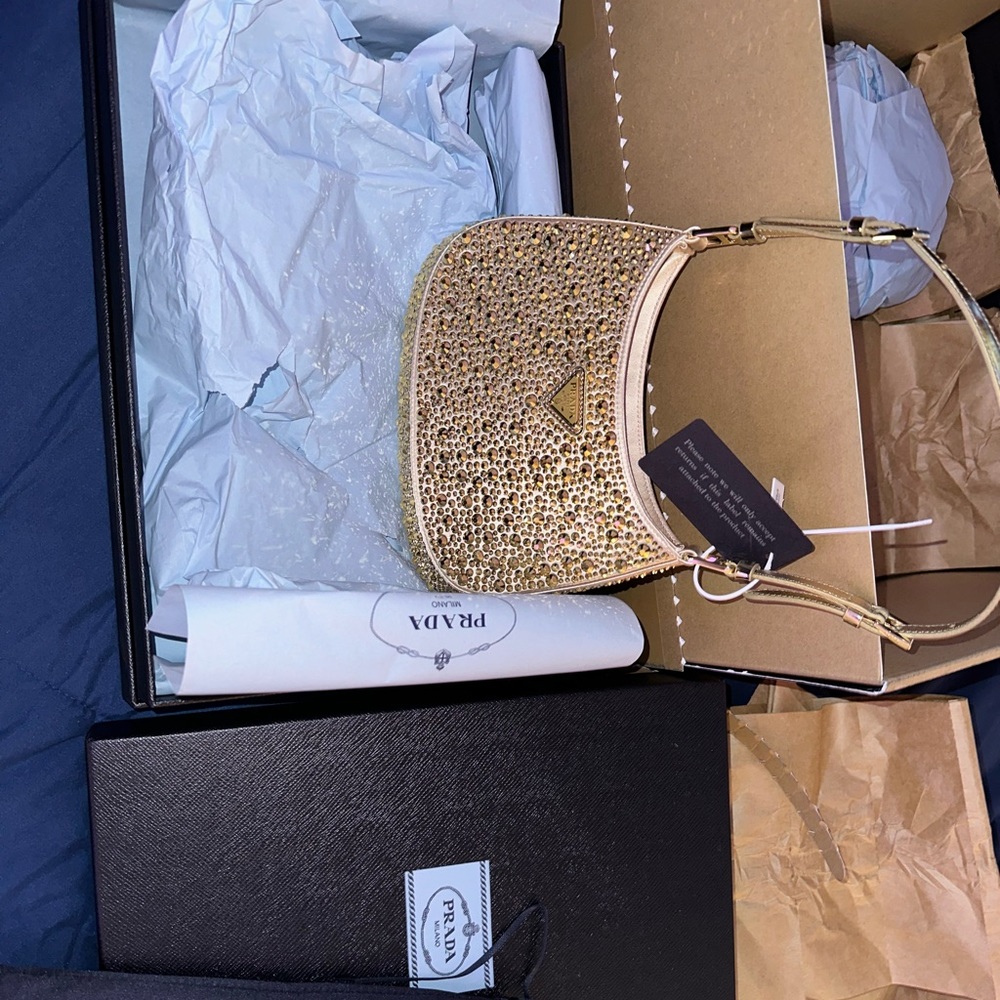 ‼️‼️‼️SOLD‼️‼️‼️Authentic BRAND NEW NEVER WORN‼️ Prada Cleo Platinium‼️